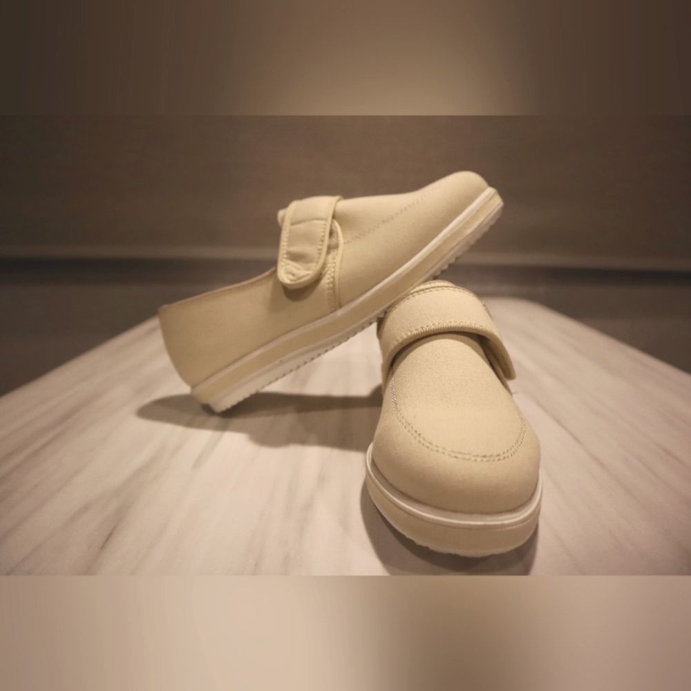 Strap Slip On